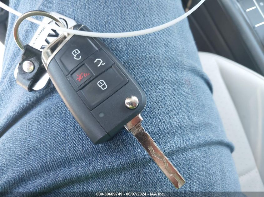 2021 Volkswagen Tiguan 2.0T Se/2.0T Se R-Line Black/2.0T Sel VIN: 3VV2B7AX7MM021780 Lot: 39609749