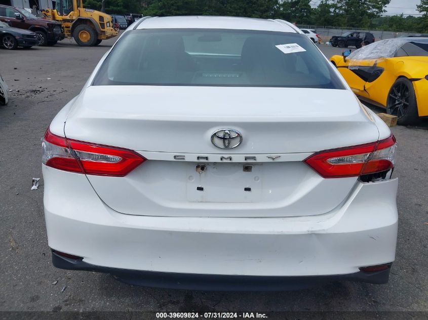 4T1B11HK5JU046849 2018 Toyota Camry L