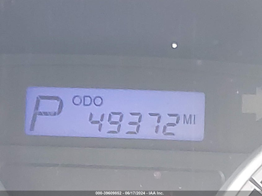 2010 Hyundai Accent Gs VIN: KMHCM3AC8AU157583 Lot: 39609852