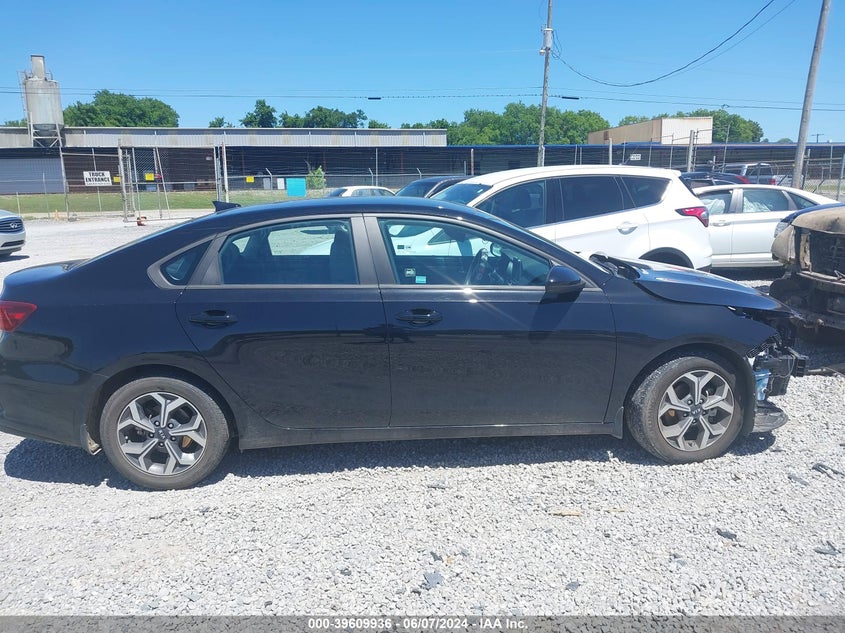 2021 KIA FORTE LXS - 3KPF24AD7ME295902