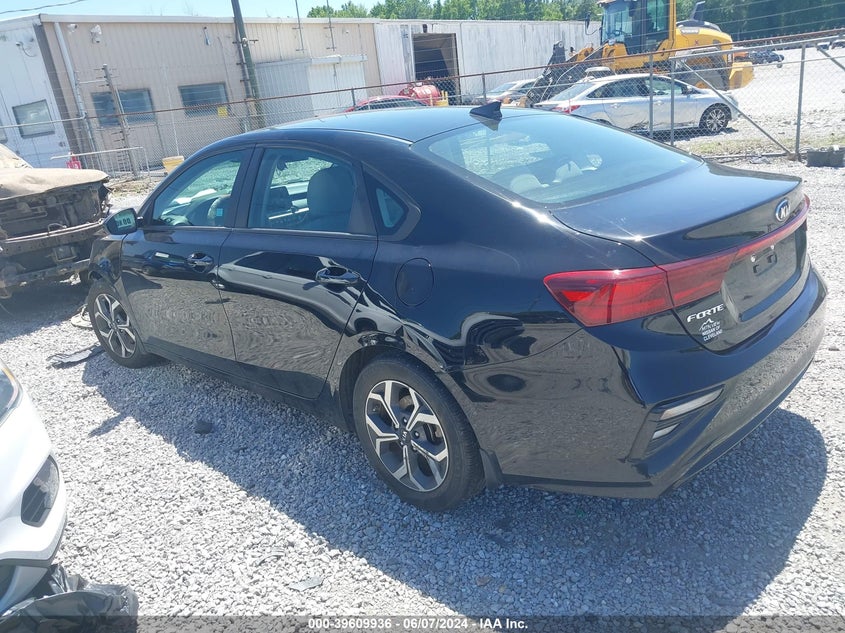 2021 KIA FORTE LXS - 3KPF24AD7ME295902