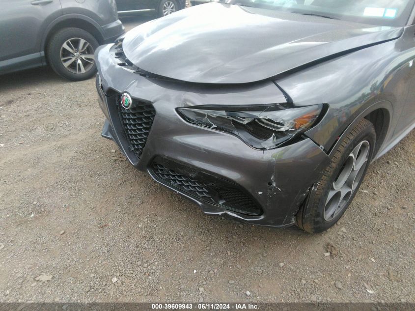 2024 Alfa Romeo Stelvio Ti Awd VIN: ZASPAKBN4R7D78267 Lot: 39609943