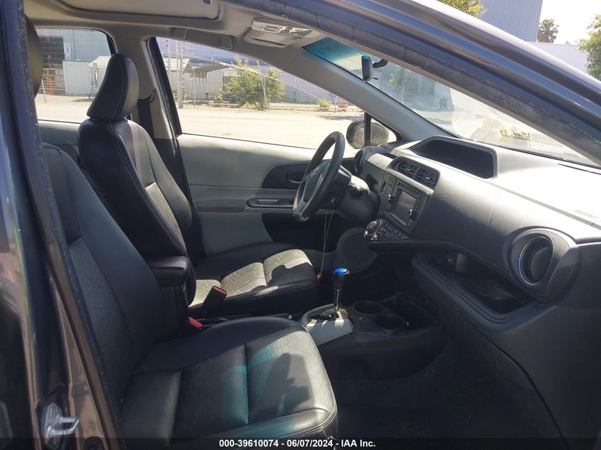 2012 Toyota Prius C Four VIN: JTDKDTB32C1031335 Lot: 39610074