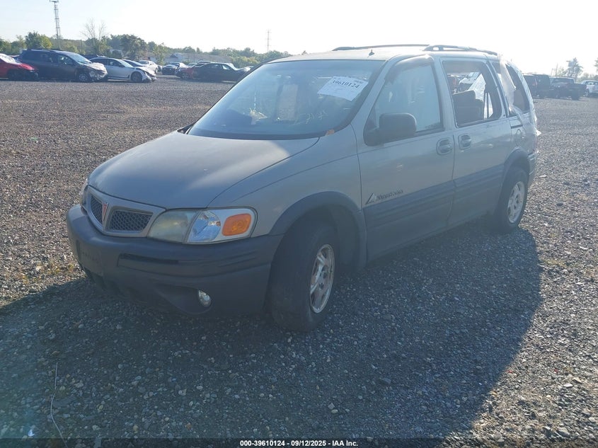 1GMDU23E61D321586 2001 PONTIAC MONTANA photo no. 2