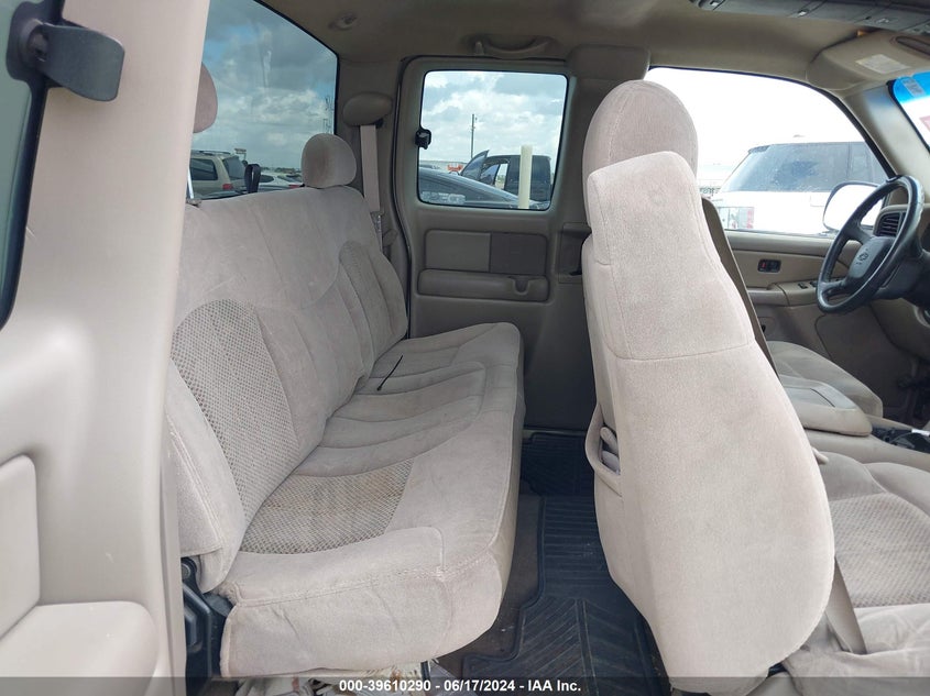 2002 Chevrolet Silverado 1500 Ls VIN: 2GCEC19T621186487 Lot: 39610290