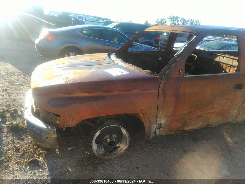 2001 Dodge Ram 1500 St VIN: 3B7HC13Z71G244512 Lot: 39610408