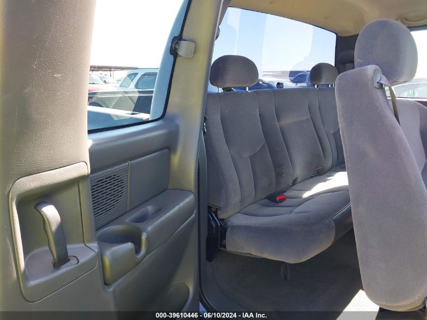 2004 GMC Sierra 1500 VIN: 2GTEC19V141240685 Lot: 39610446