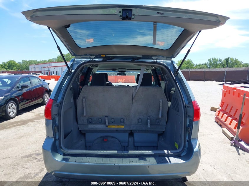 2010 Toyota Sienna Le VIN: 5TDKK4CC5AS327170 Lot: 39610869