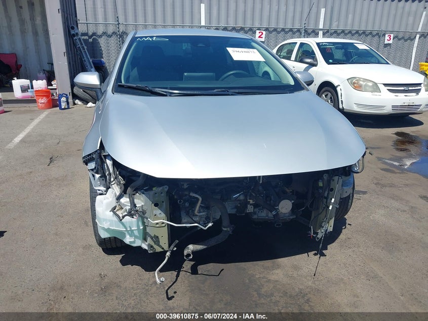 VIN 5YFEPRAE2LP034273 2020 TOYOTA COROLLA LE
