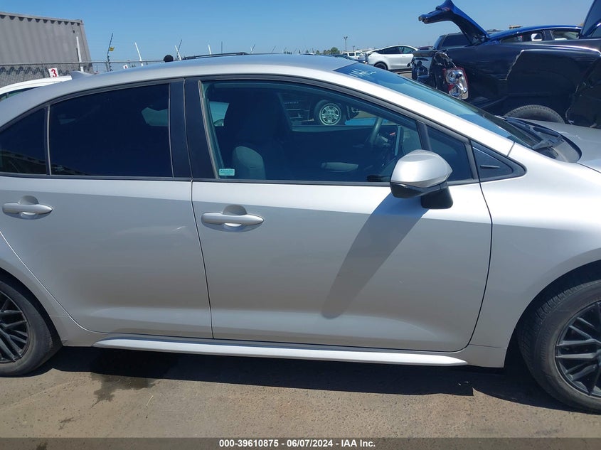 VIN 5YFEPRAE2LP034273 2020 TOYOTA COROLLA LE