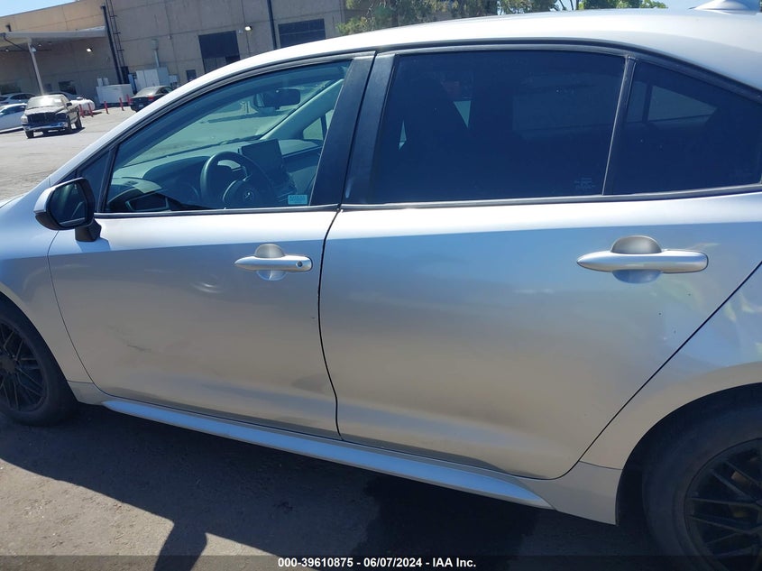 VIN 5YFEPRAE2LP034273 2020 TOYOTA COROLLA LE