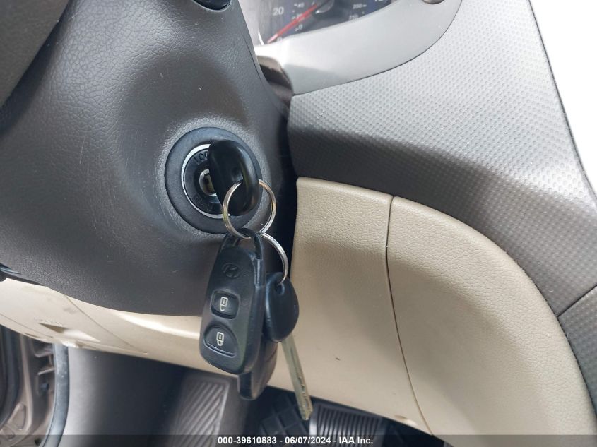 2013 Hyundai Accent Gls VIN: KMHCT4AE2DU407768 Lot: 39610883