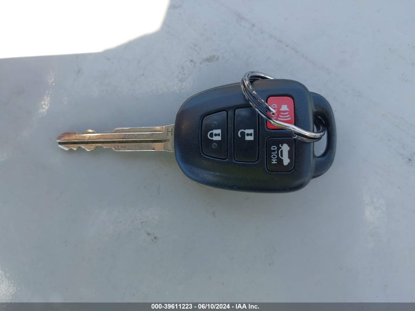 2014 Toyota Corolla L/Le/Le Plus/Le Premium/S/S Plus/S Premium VIN: 5YFBURHE5EP029458 Lot: 39611223