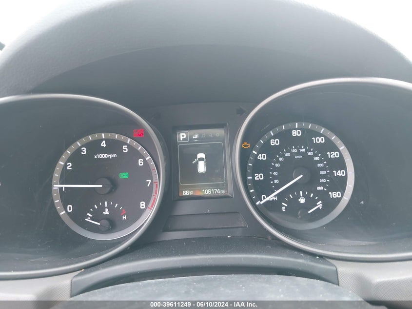 2017 Hyundai Santa Fe Sport 2.4L VIN: 5NMZUDLBXHH029338 Lot: 39611249