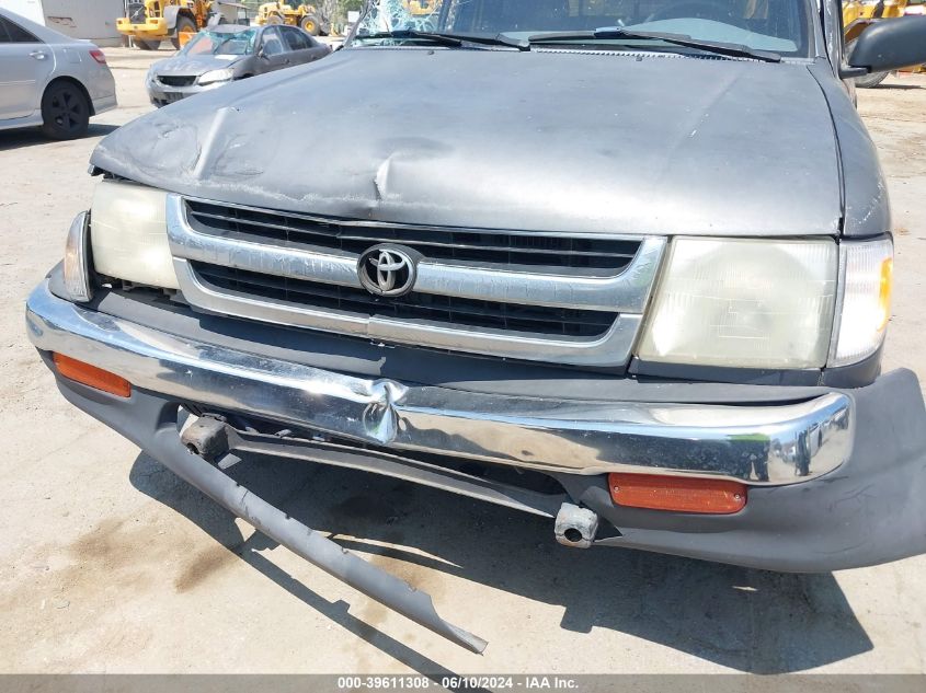 1998 Toyota Tacoma VIN: 4TAVL52N7WZ174697 Lot: 39611308