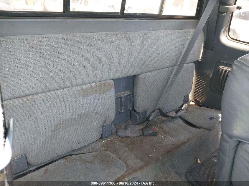 1998 Toyota Tacoma VIN: 4TAVL52N7WZ174697 Lot: 39611308