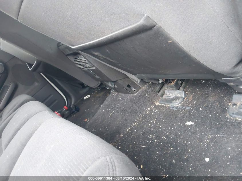 2010 Ford Explorer Xlt VIN: 1FMEU6DE8AUA43879 Lot: 39611384