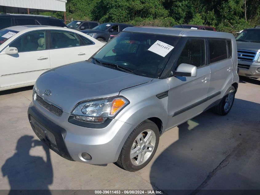 2011 Kia Soul + VIN: KNDJT2A26B7302524 Lot: 39611453