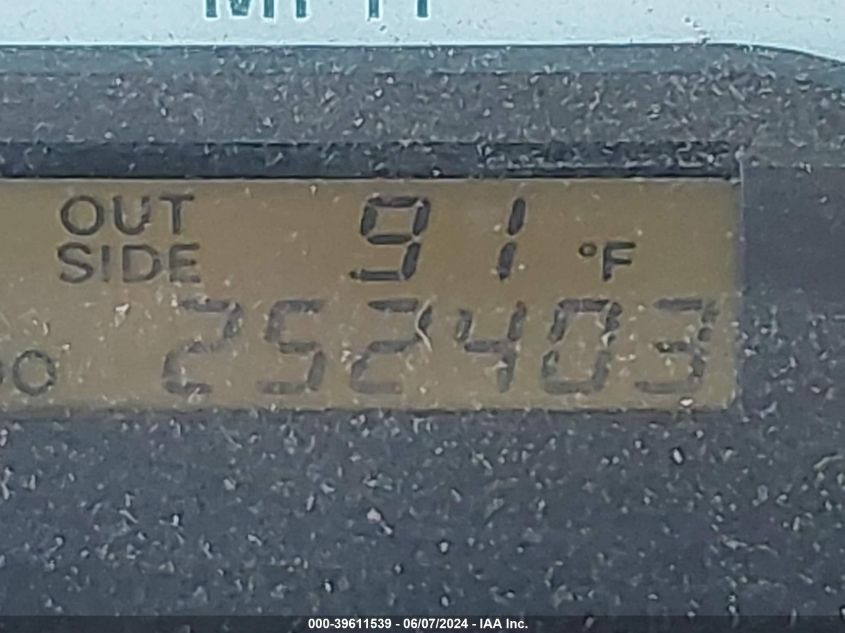 2004 Toyota Corolla Le VIN: 1NXBR32E84Z282083 Lot: 39611539