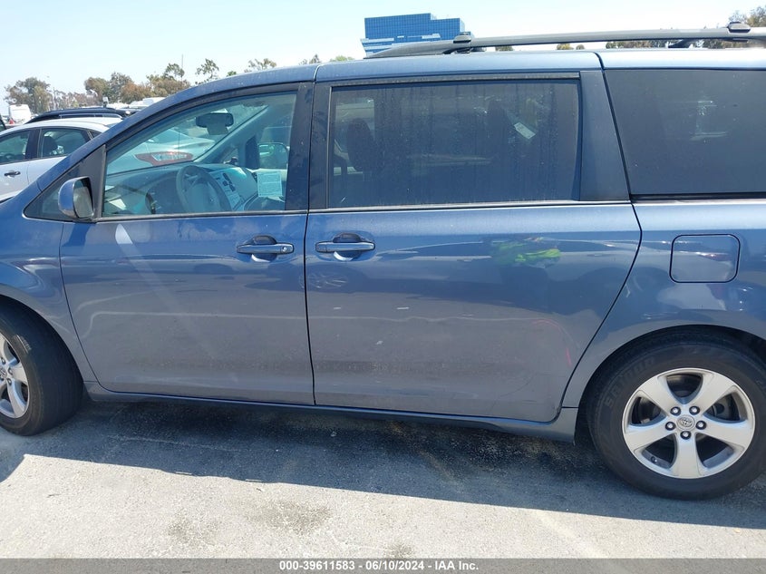 2014 Toyota Sienna Le V6 8 Passenger VIN: 5TDKK3DC1ES498612 Lot: 39611583