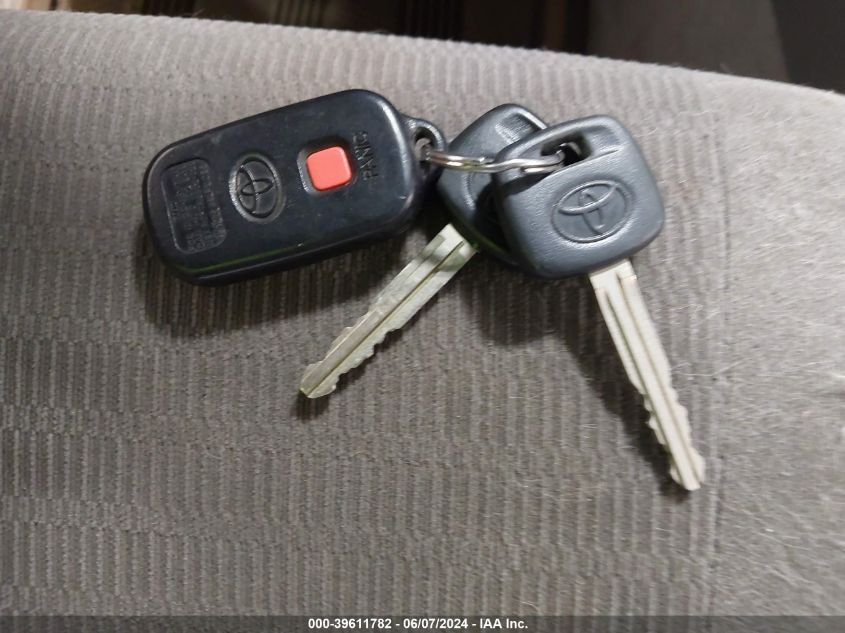 2005 Toyota Camry Le VIN: JTDBE32K850311404 Lot: 39611782