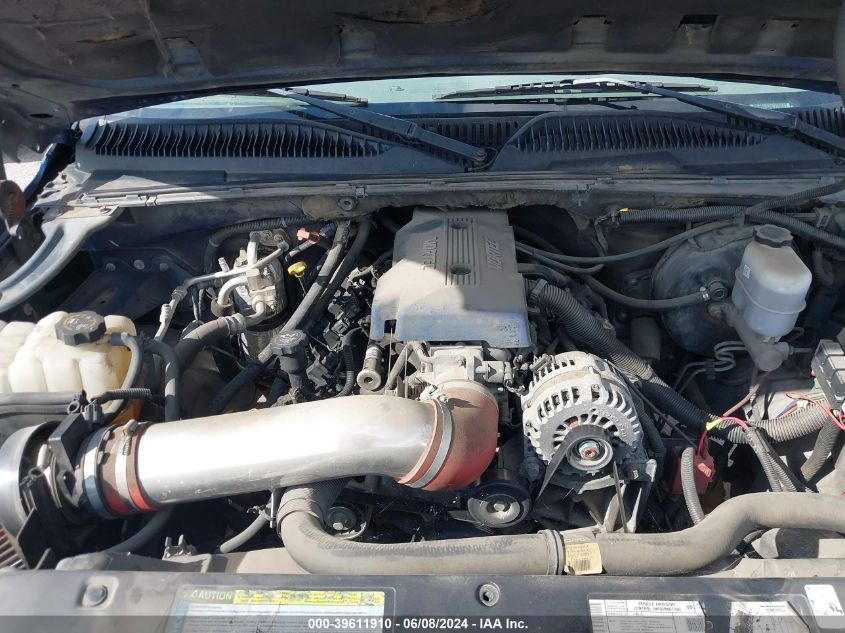 2000 Chevrolet Suburban 1500 Ls VIN: 3GNEC16T2YG128145 Lot: 39611910