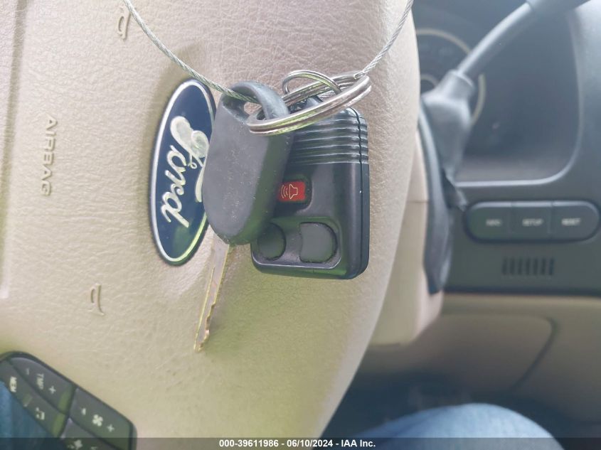 2005 Ford Expedition Eddie Bauer/King Ranch VIN: 1FMFU17505LA47830 Lot: 39611986