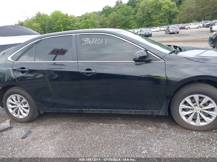 2016 Toyota Camry Le VIN: 4T1BF1FK7GU528235 Lot: 39612011