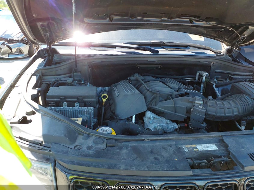 2017 Jeep Grand Cherokee Srt VIN: 1C4RJFDJ9HC646982 Lot: 39612142