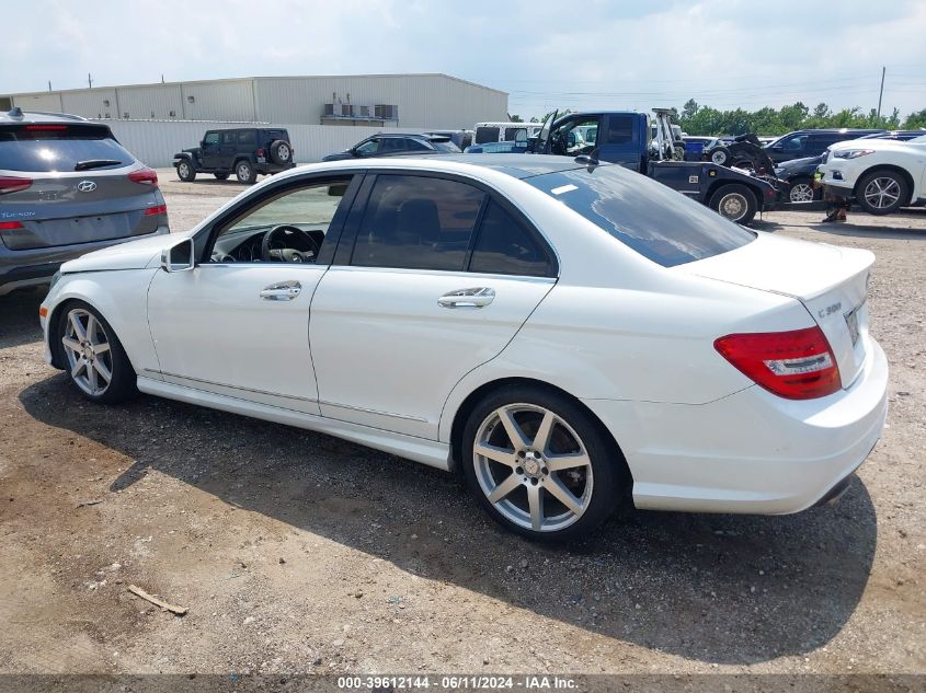 2013 Mercedes-Benz C 300 Luxury 4Matic/Sport 4Matic VIN: WDDGF8AB1DR253346 Lot: 40080668