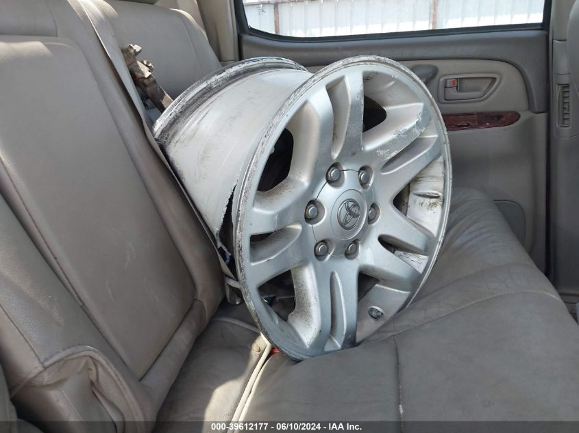 2006 Toyota Tundra Limited V8 VIN: 5TBDT48186S520555 Lot: 39612177