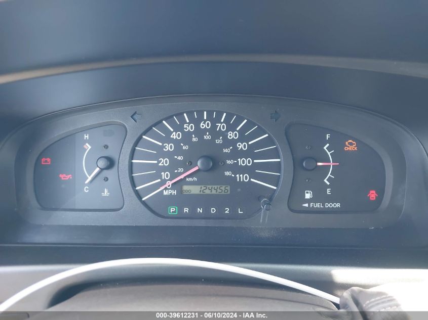 2000 Toyota Sienna Ce VIN: 4T3GF19C5YU173410 Lot: 39612231