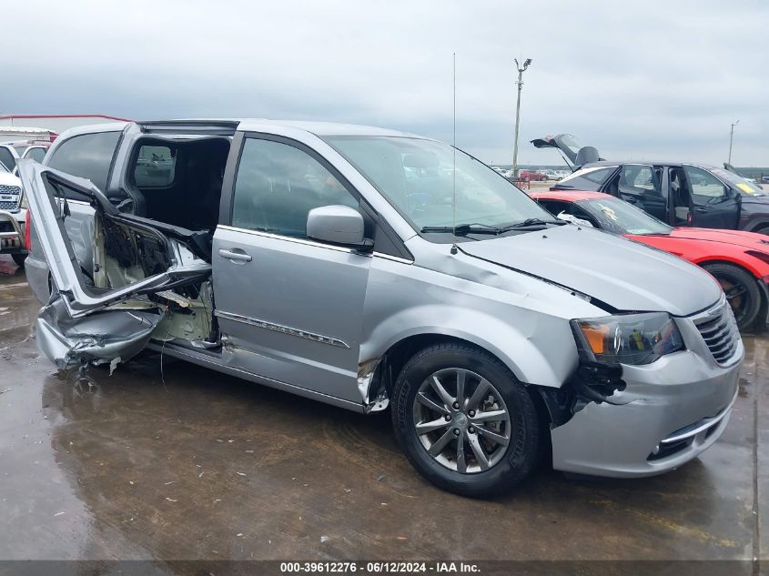 2015 Chrysler Town & Country S VIN: 2C4RC1HG8FR710946 Lot: 39612276