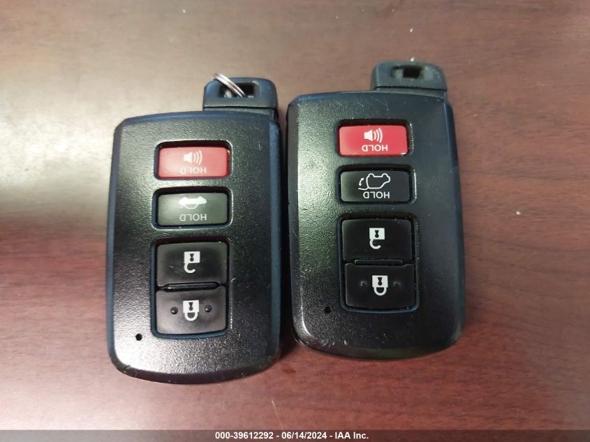 2017 Toyota Rav4 Xle VIN: 2T3WFREV5HW390022 Lot: 39612292