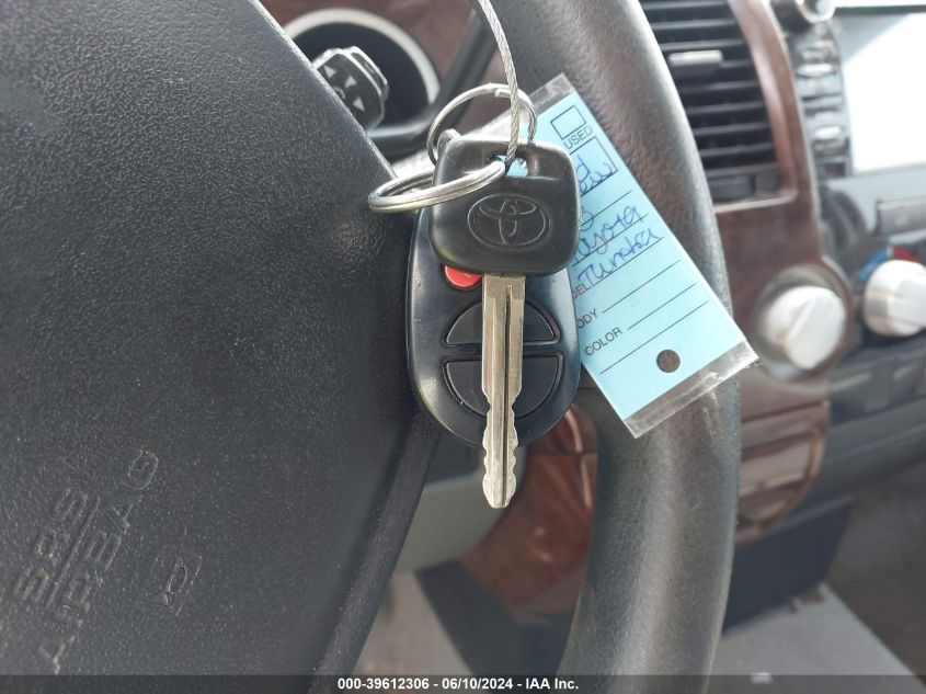 2008 Toyota Tundra Base V6 VIN: 5TFRU541X8X017368 Lot: 39612306