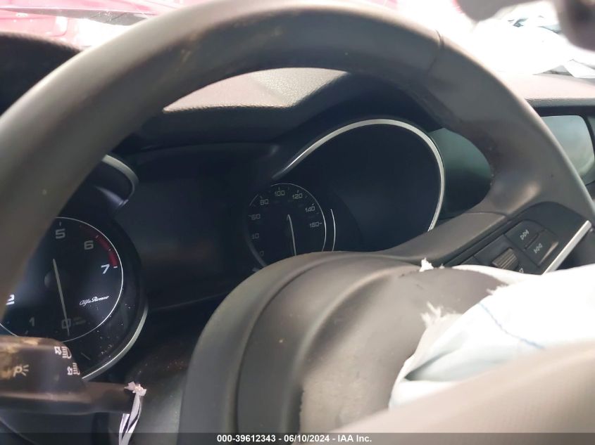 2018 Alfa Romeo Stelvio Awd VIN: ZASFAKAN6J7B75270 Lot: 39612343