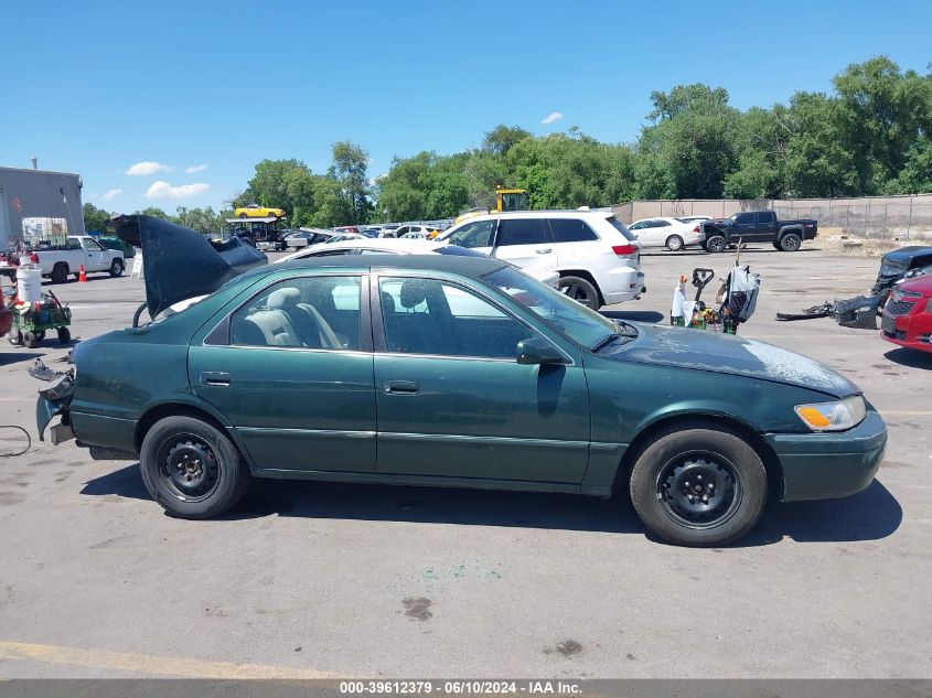 1999 Toyota Camry Le VIN: 4T1BG22K6XU883440 Lot: 39612379