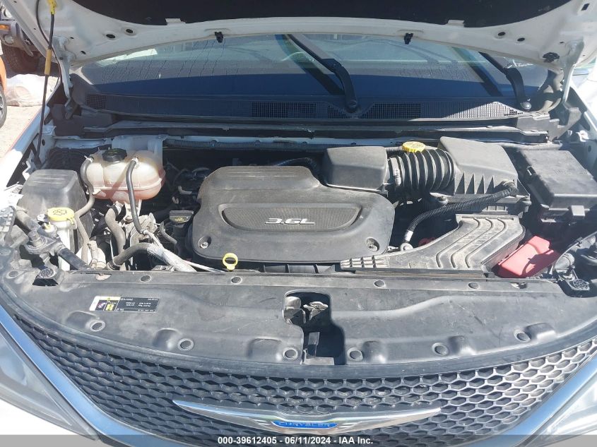 2019 Chrysler Pacifica Touring L VIN: 2C4RC1BG2KR550856 Lot: 39612405