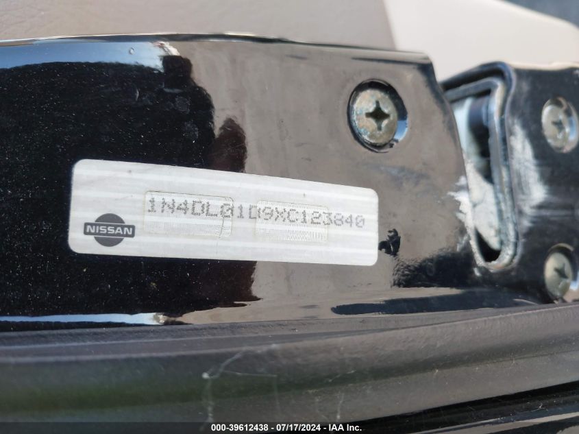 1999 Nissan Altima Gle/Gxe/Se/Se-L/Xe VIN: 1N4DL01D9XC123840 Lot: 39612438