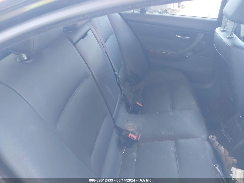 2008 BMW 335Xi VIN: WBAVD53518A010585 Lot: 39612439