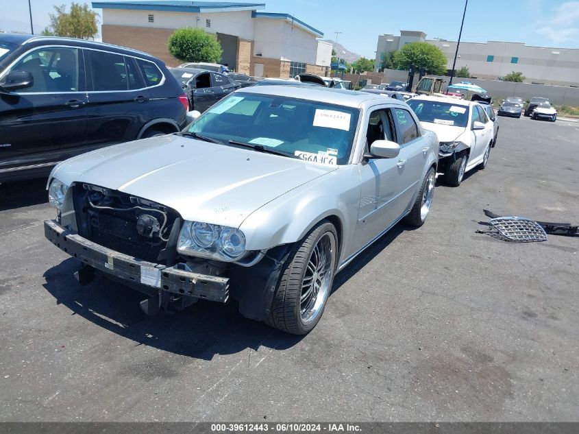 2008 Chrysler 300C Srt8 VIN: 2C3LA73W68H211783 Lot: 39612443