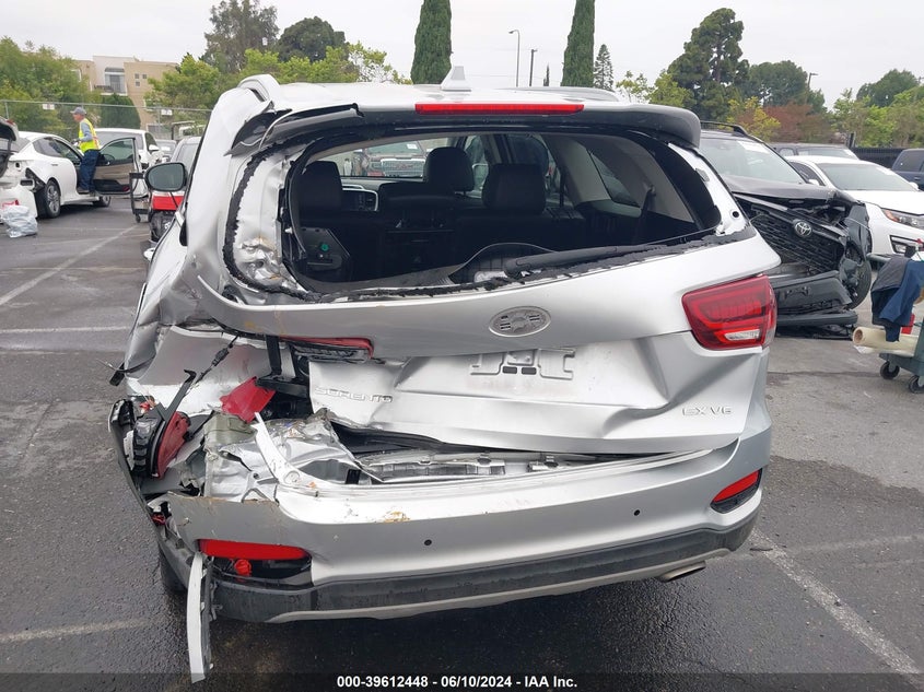 2019 Kia Sorento 3.3L Ex VIN: 5XYPH4A52KG455003 Lot: 39612448