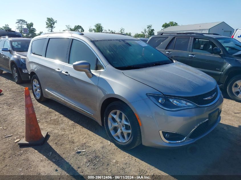 2019 Chrysler Pacifica Touring L Plus VIN: 2C4RC1EG3KR506733 Lot: 39612456