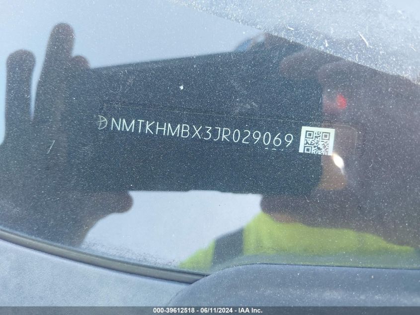 2018 Toyota C-Hr Xle Premium VIN: NMTKHMBX3JR029069 Lot: 39612518