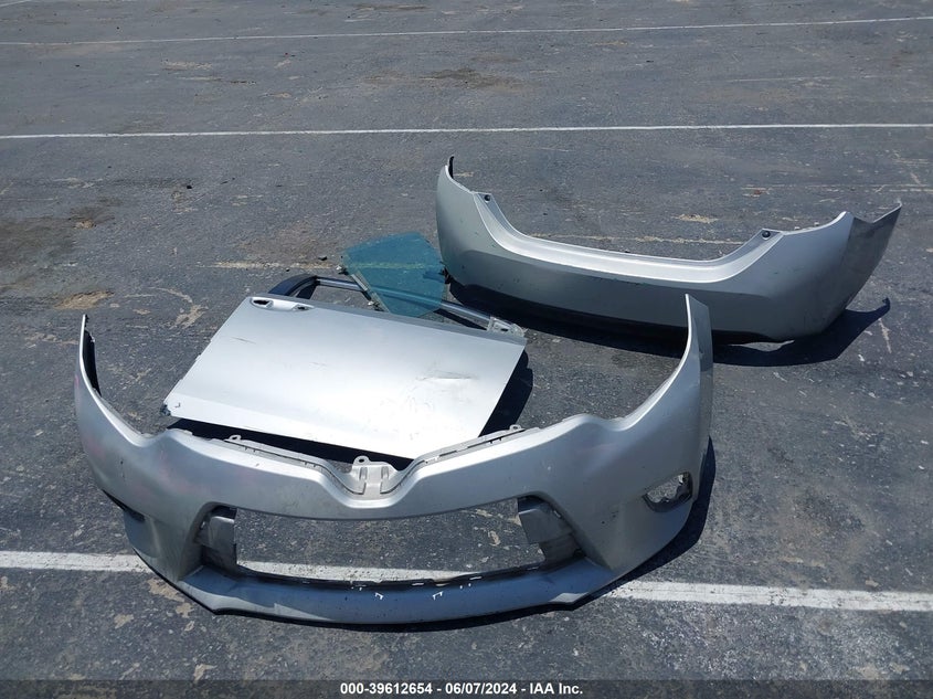 2015 Toyota Corolla L VIN: 5YFBURHE3FP199545 Lot: 39612654