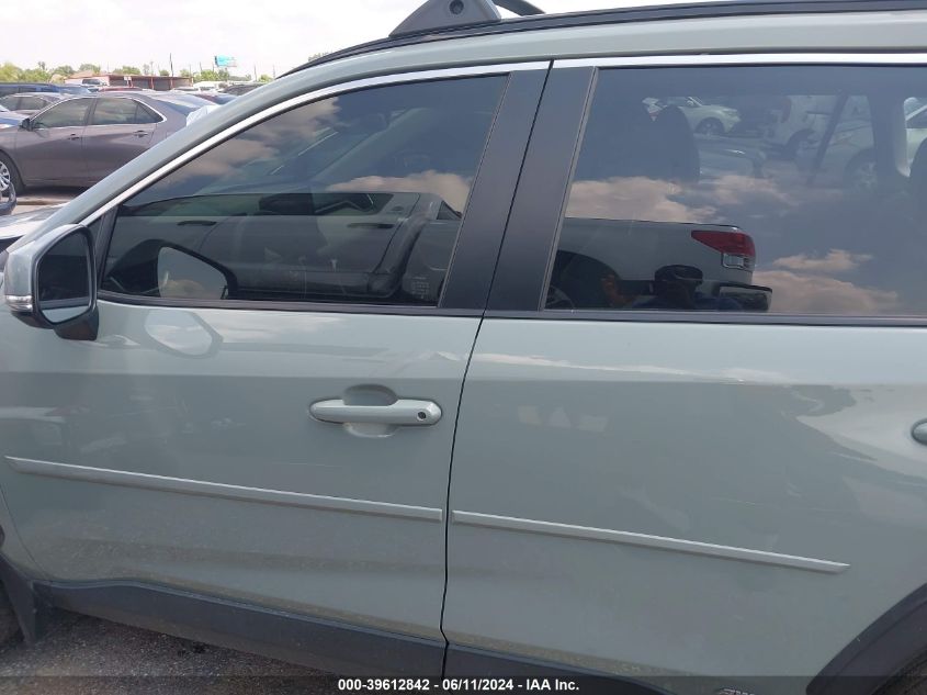 2022 Toyota Rav4 Xle Hybrid VIN: JTMRWRFV9ND166109 Lot: 39612842