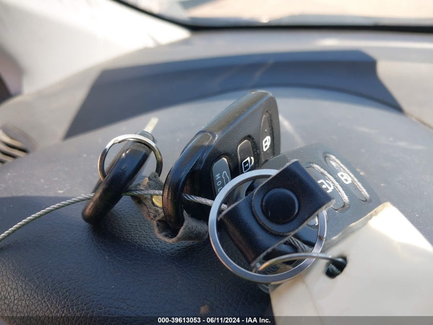 2013 Hyundai Elantra Se VIN: KMHDH6AE7DU018822 Lot: 39613053