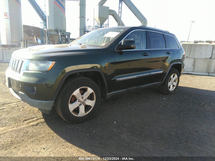 Vin: 1j4rr4gg5bc541922, lot: 40099348, jeep grand cherokee laredo 20112