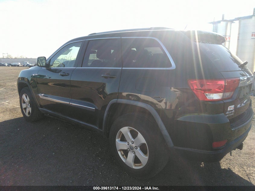 Vin: 1j4rr4gg5bc541922, lot: 40099348, jeep grand cherokee laredo 20113
