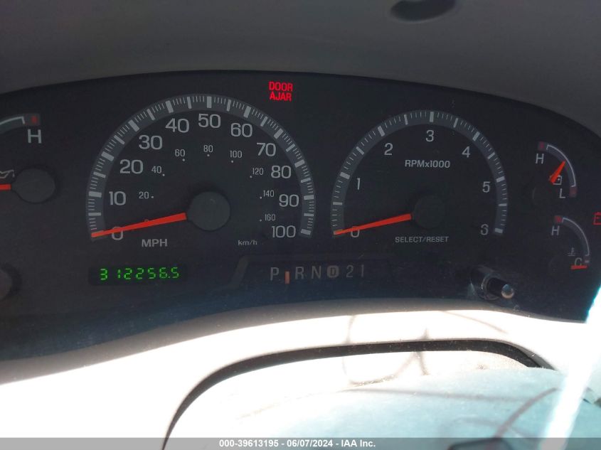 2002 Ford F-150 Lariat/Xlt VIN: 1FTRW07L12KE30293 Lot: 39613195